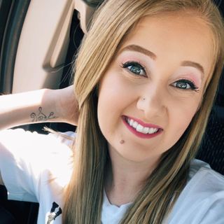 Jessi Bartley - Facebook Profile Picture of Jessi Bartley (@jessi.bartley.14) on Facebook