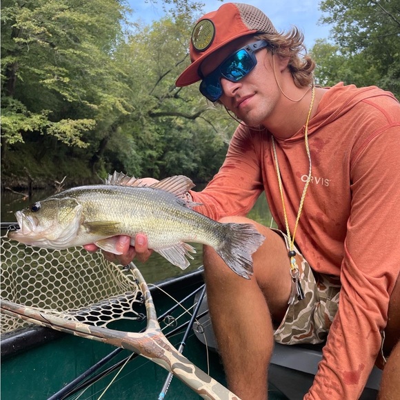 Profile Picture of Zach Howell (@zachhowell325) on Poshmark