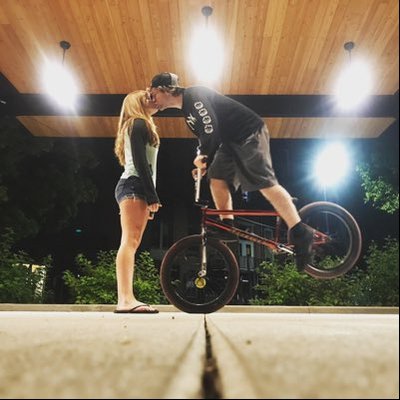 Profile Picture of Aaron Washburn (@Aaron_bikes) on Twitter