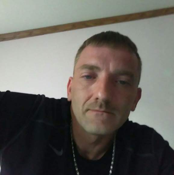 Profile Picture of Robert Kazel (@kazelrobert) on Poshmark