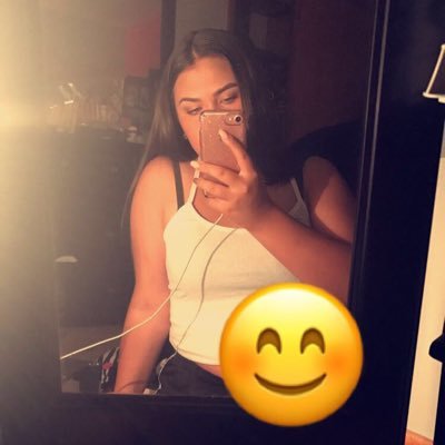 Profile Picture of Mariah Kramer (@babyyyriahhh) on Twitter