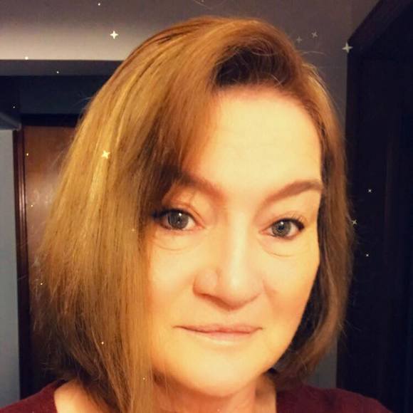 Profile Picture of Sandra Franklin (@sanderella555) on Poshmark