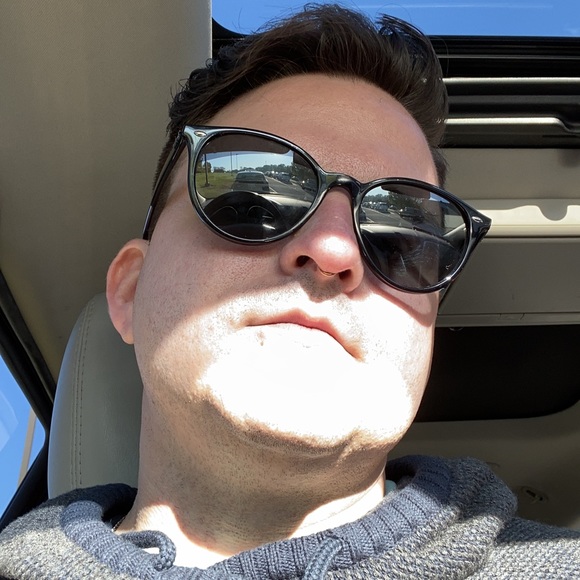 Profile Picture of Justin Grimm (@justydub) on Poshmark