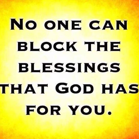 Profile Picture of Scherrie Freckles (@kurlielox) on Poshmark