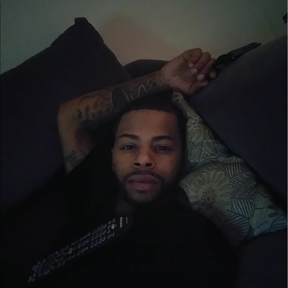 Profile Picture of Omar Mckinzie (@franklin3d) on Poshmark