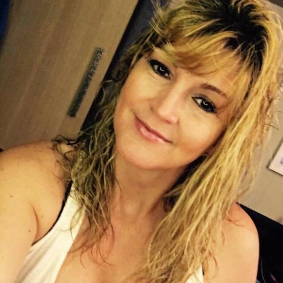 Profile Picture of Kate Davis (@talktomkate) on Poshmark