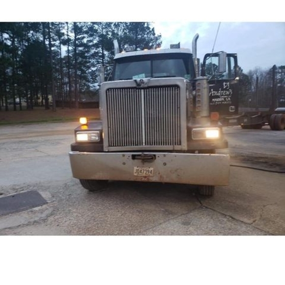 Profile Picture of Bobo Andrews (@dickdown1) on Poshmark