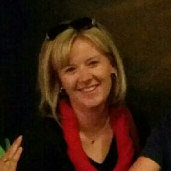 Profile Picture of Jennifer Adair (@jennadair1) on Poshmark