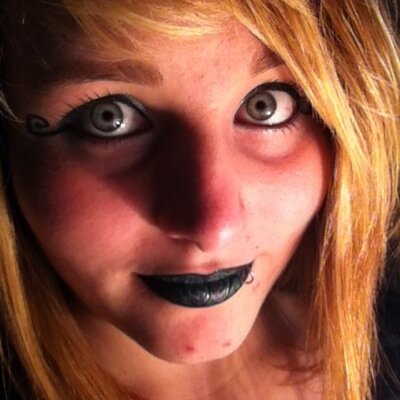 Profile Picture of Melissa Thomson (@BottleOfHarmony) on Twitter