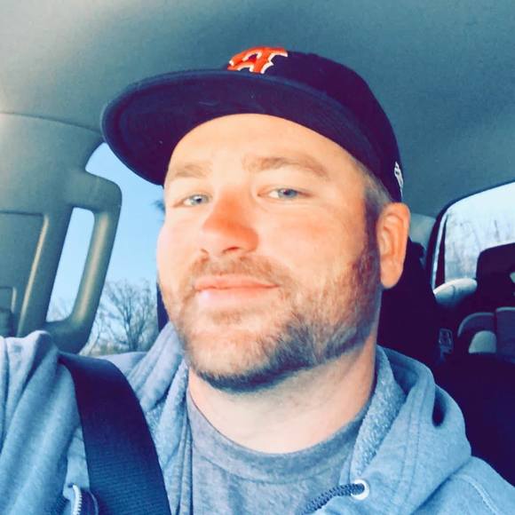 Profile Picture of Brad Cates (@sbc4520) on Poshmark