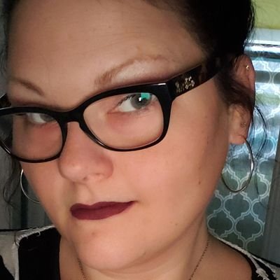 Profile Picture of Kimberly Riddle (@Kriddle0910) on Twitter