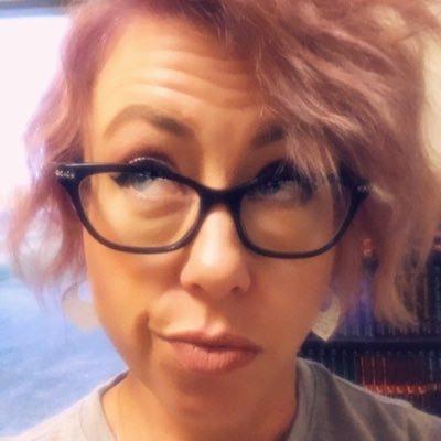 Profile Picture of Kate Baxter (@KateBaxterBooks) on Twitter