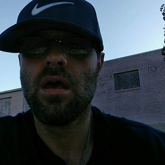 Profile Picture of Richard Mohney (@mohney315) on Poshmark