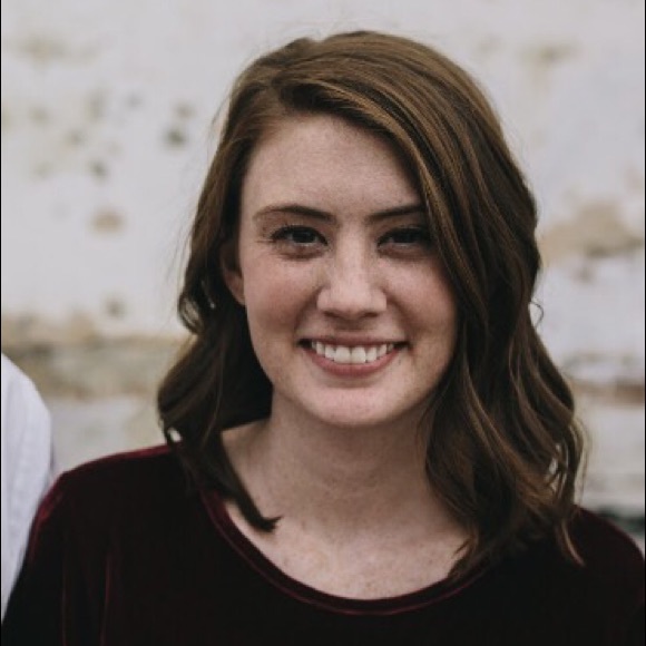 Jessie Hull - Poshmark Profile Picture of Jessie Hull (@jlaurenhull) on Poshmark