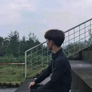 Profile Picture of S.A.D 🥀💔 (@naolenxuhuongdoten) on Tiktok