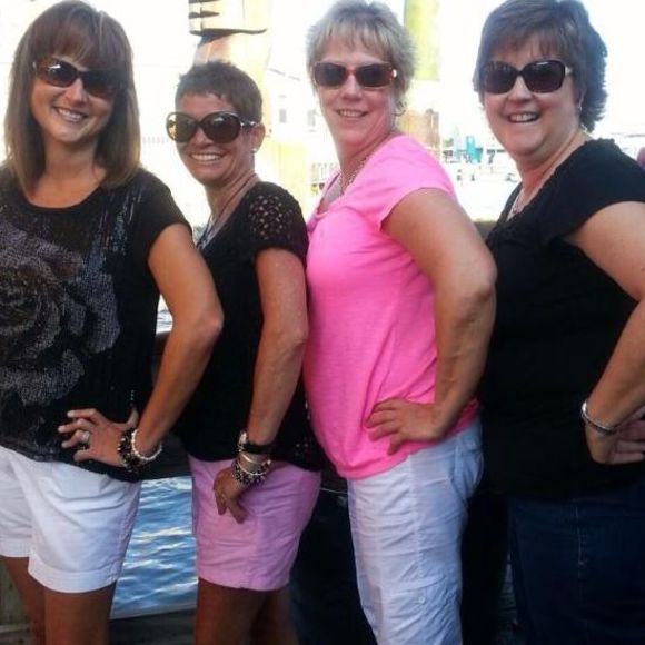 Profile Picture of Robin Parker (@rparker716) on Poshmark