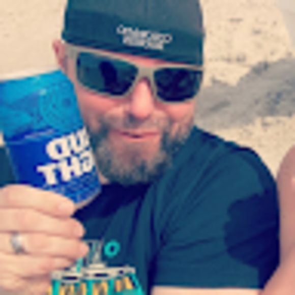 Profile Picture of Rob Roberge (@robroberge) on Poshmark