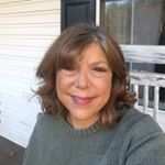Profile Picture of @michellesetsyshop (@michellerenaefowler) on Instagram