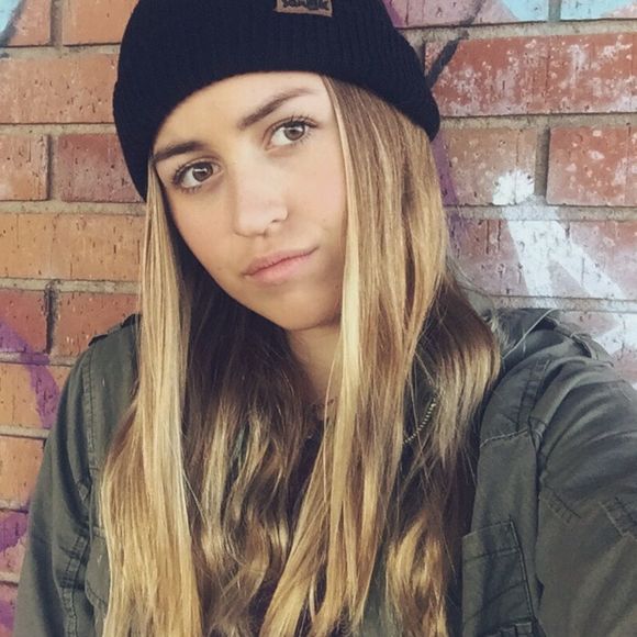 Profile Picture of Ruby Morgan (@ru_morgan) on Poshmark