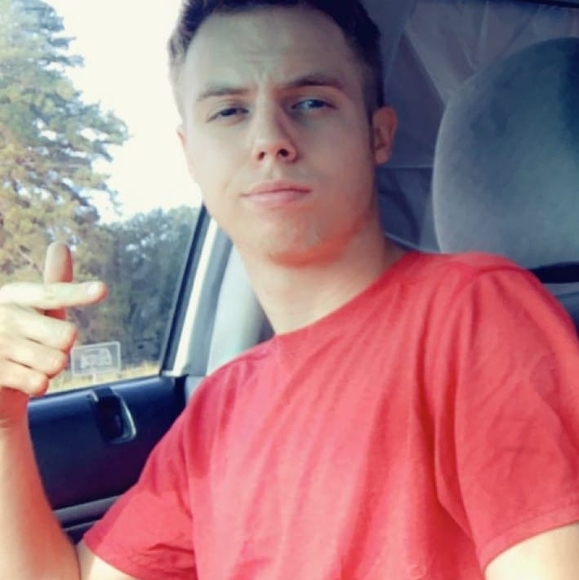 Profile Picture of Jesse Allen (@jesseallen111) on Poshmark