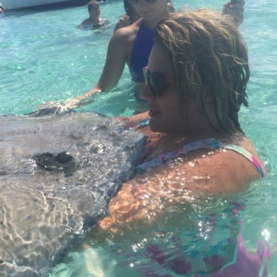 Profile Picture of Kendra Champlin (@kendrasusan13) on Twitter