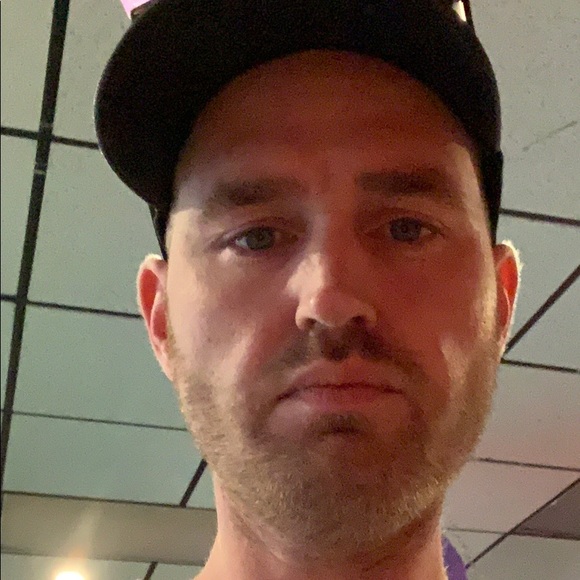 Profile Picture of Jason Mercer (@jaymercer32) on Poshmark
