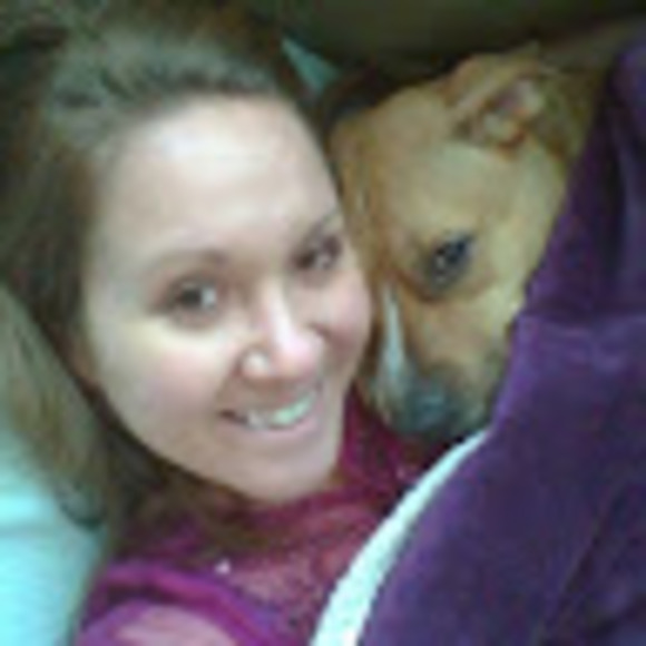 Profile Picture of Danielle Ewashko (@danielleewashko) on Poshmark