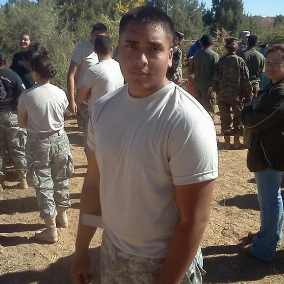 Profile Picture of Steve Chavez (@stevechavez) on Poshmark
