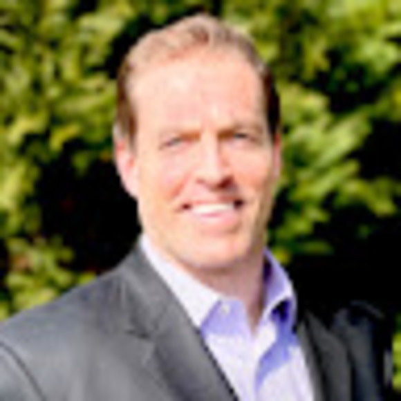 Profile Picture of Brad Locke (@brad249) on Poshmark