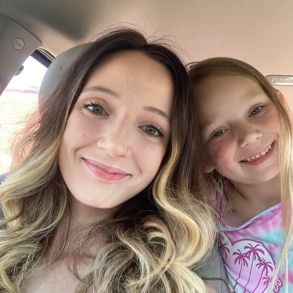Profile Picture of Kim Perdue (@kimperdue557) on Poshmark