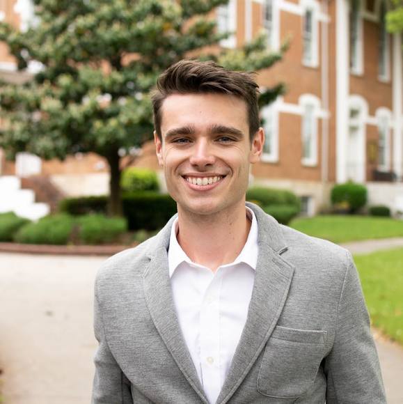 Profile Picture of Garrett Davis (@garrettldav) on Poshmark