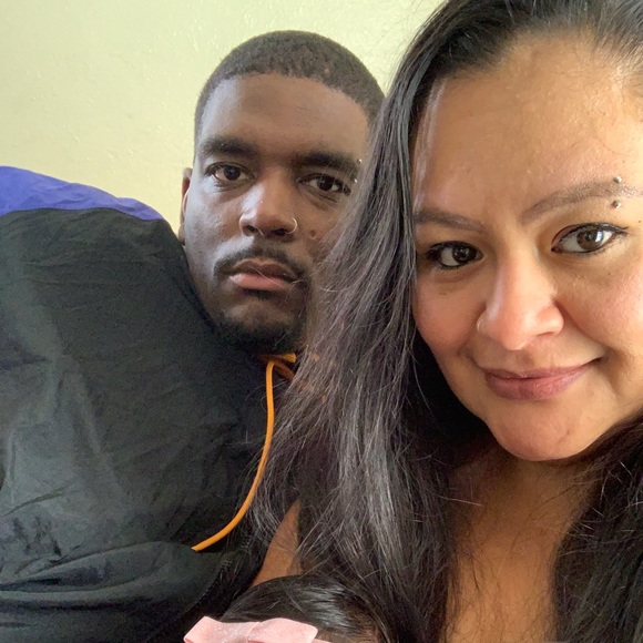 Profile Picture of Yolanda Chitica (@maliachitica) on Poshmark