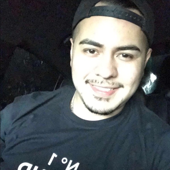 Profile Picture of Jose Leyva (@jleyva8477) on Poshmark