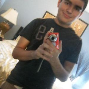 Profile Picture of Aaron Velasco (@aaronchaca) on Myspace