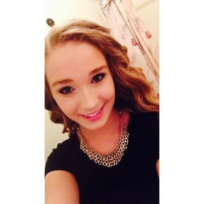 Profile Picture of Michaela Moore (@michaelamoore_1) on Twitter
