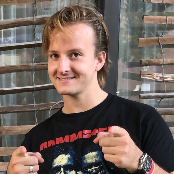 Pat Dubois - Poshmark Profile Picture of Pat Dubois (@patdubois) on Poshmark