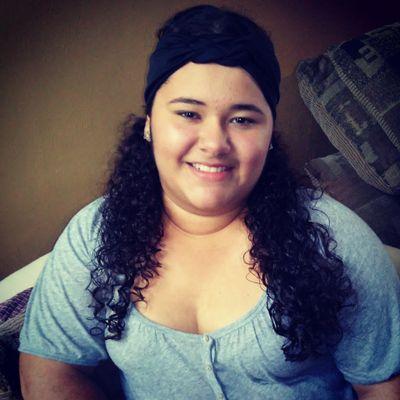 Profile Picture of Vianey Morales (@_vianeymorales) on Twitter