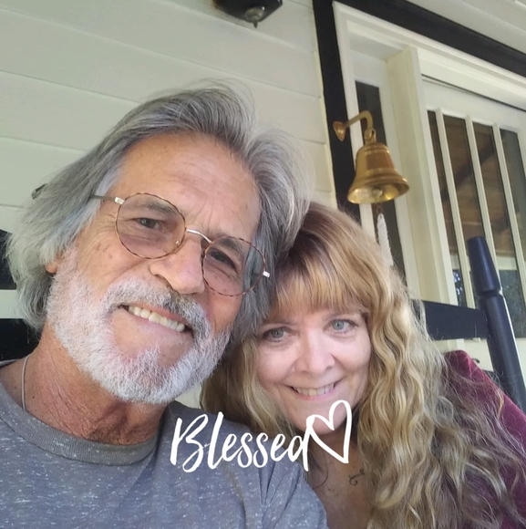 Profile Picture of Diane Declet (@gapeach32) on Poshmark