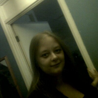 Profile Picture of Clare Blake (@clareblake20) on Twitter