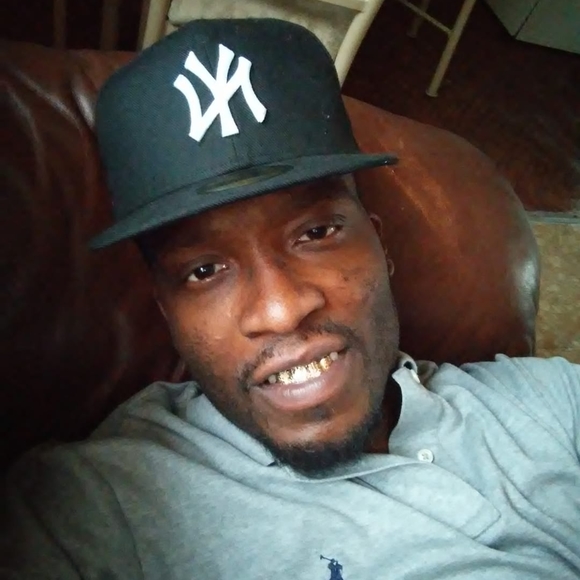 Profile Picture of William Earven (@gotti1018) on Poshmark
