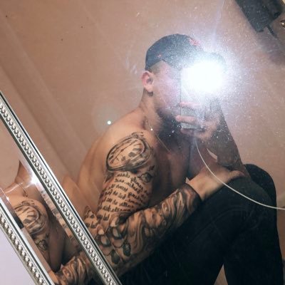 Profile Picture of Brian Arevalo (@tellmemoreb) on Twitter