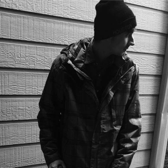 Profile Picture of Alec Bernhardt (@alecbernhardt) on Poshmark