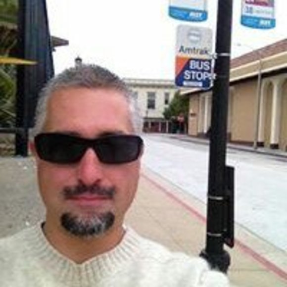 Profile Picture of Jason Leonardo (@jasonleonardo) on Poshmark