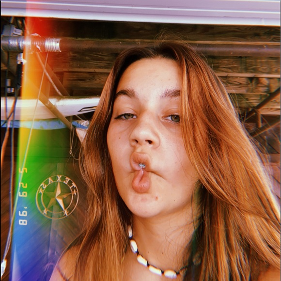 Profile Picture of Isabella Reagh (@xxisabellajoy) on Poshmark