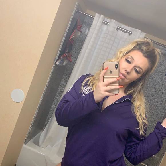 Profile Picture of Erica christine Skowronek (@_erriicaaa_) on Poshmark