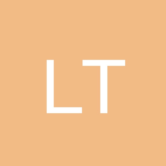 Profile Picture of Logan Thomas (@mloggbe34) on Poshmark