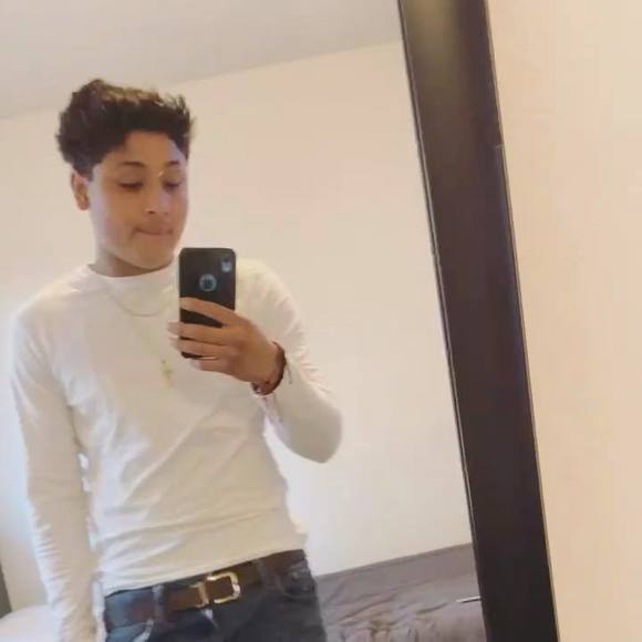 Profile Picture of Bryan Arroyo (@bryan_arroyo) on Poshmark