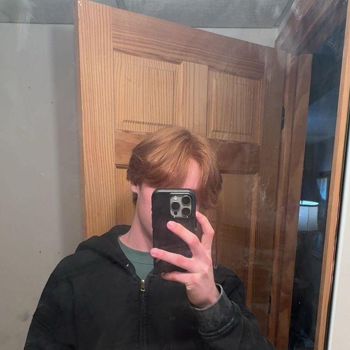 Profile Picture of broxton (@broxton_) on Tiktok