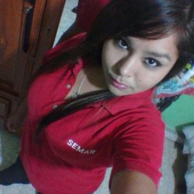 Profile Picture of Laura Espinoza (@lauraespinoza32) on Twitter