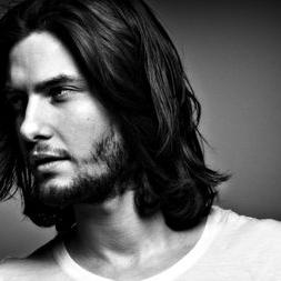 Profile Picture of Derek Rosen (@ForeignDuke) on Twitter